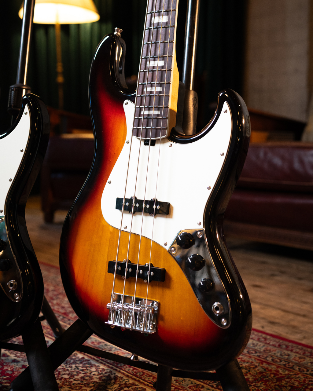 Nameless J-Class 120R Bass Guitar - Rosewood Fingerboard - Solarburst