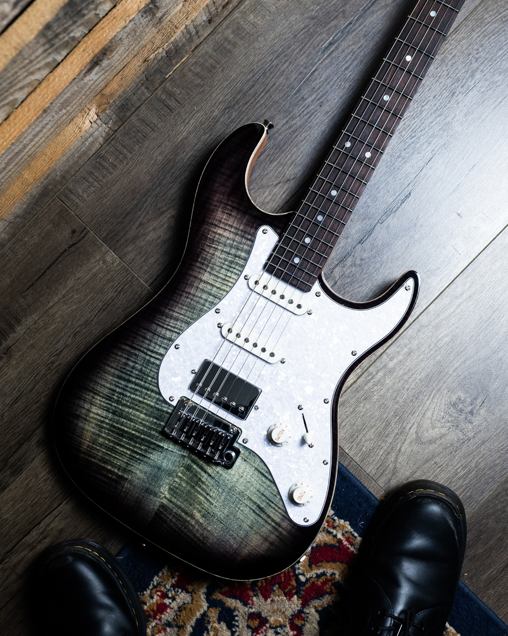 Nameless S-Class Deluxe 325RFT - Rosewood Fingerboard - Obsidian Burst Flame Top