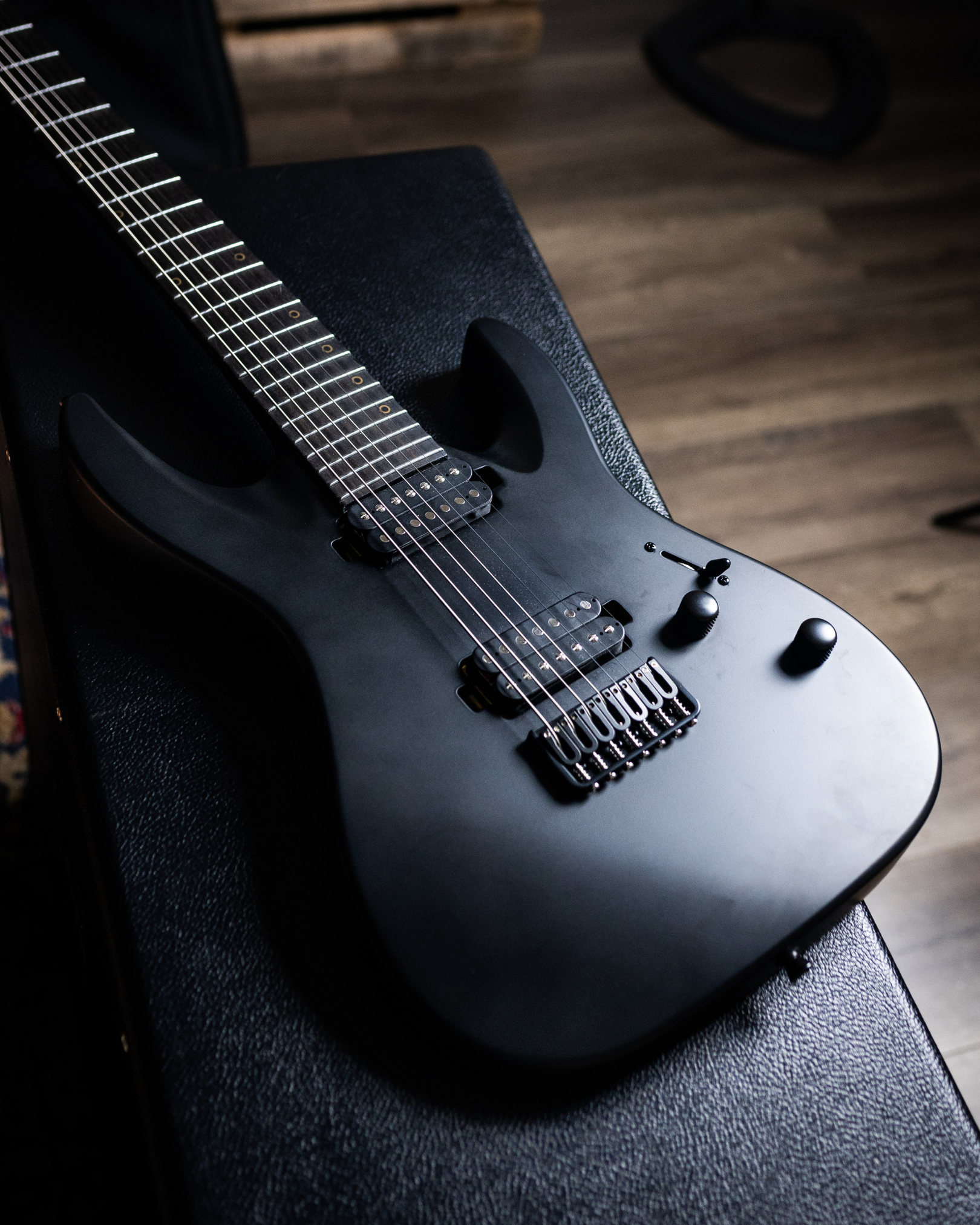 Nameless M-Class Deluxe 257 - 7 String - Ebony Fingerboard - Satin Obsidian