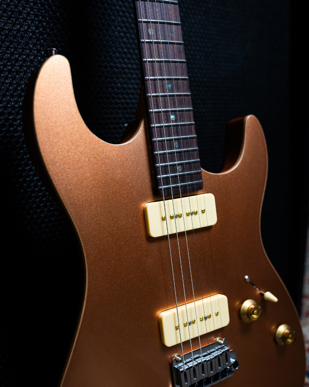 Nameless S-Class Limited Edition P90 - Rosewood Fingerboard - Copper Top